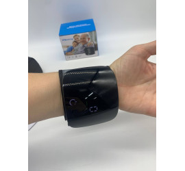 Тонометр цифровой автоматический на запястье c экраном Blood Pressure Monitor (100)