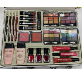 Набор для макияжа в кейсе MISSYOUNG MC1159 Makeup set PINK (12)