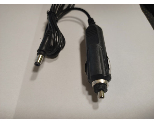 Автомобильное зарядное устройство для 12V 5,5x2,5 Model1 (1)