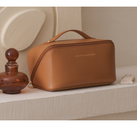 Вместительная дорожная косметичка MAKE UP BAG Brown (150)