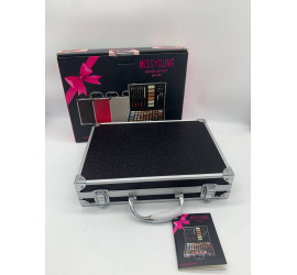 Набор для макияжа в кейсе MISSYOUNG GM20250 Makeup set BLACK (12)
