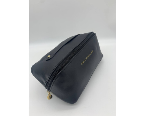 Вместительная дорожная косметичка MAKE UP BAG BLACK (150)